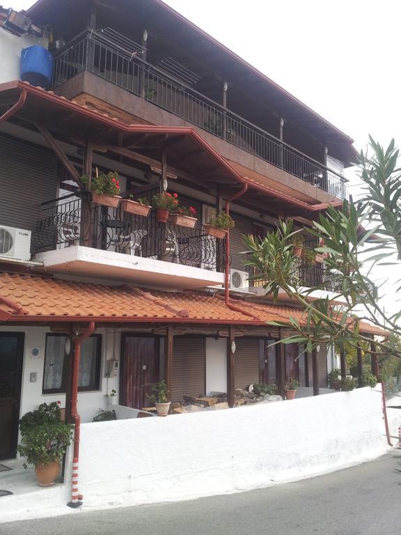 Vassilis Guesthouse Rapsani Екстер'єр фото